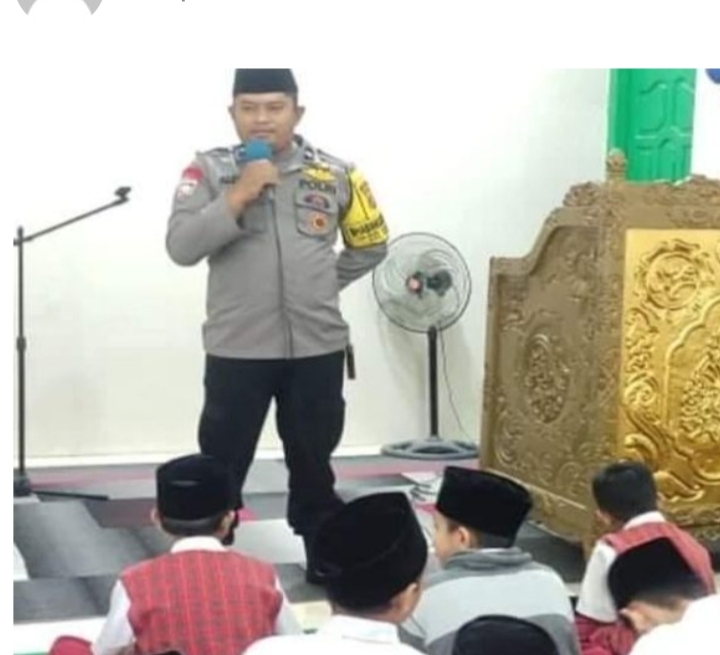 UPT SDN 13 Sitiung Bersama Bhabinkamtibmas Nagari Sungai Duo Gelar Pesantren Kilat